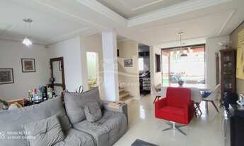 Imagem 6: Imperdível casa à venda em Porto Alegre-RS, no bairro Hípica, Jardins do Prado, com 4 quar