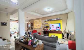 Imagem 4: Imperdível casa à venda em Porto Alegre-RS, no bairro Hípica, Jardins do Prado, com 4 quar