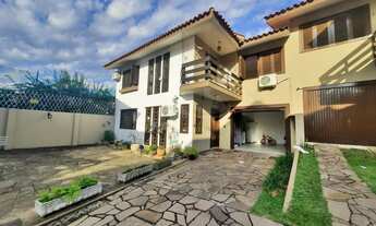 Imagem: Sobrado 3 Dormitórios em condomínio fechado