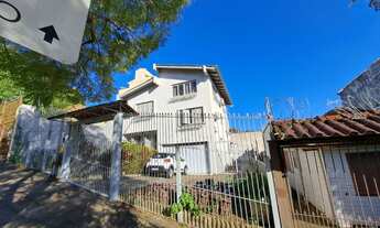 Imagem: 4 dormitórios, 5 banheiro, 2 vagas na garagem