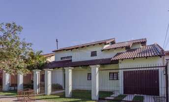 Imagem 2: Espetacular casa à venda em Porto Alegre-RS, bairro Ipanema, 4 quartos, 2 salas, 273m² de