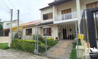 Imagem 2: Sobrado de alto padrão com 3 quartos, 1 suíte e 2 vagas de garagem na Hípica, Porto Alegre