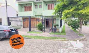 Imagem: Casa com 3 dormitórios em terreno diferenciado