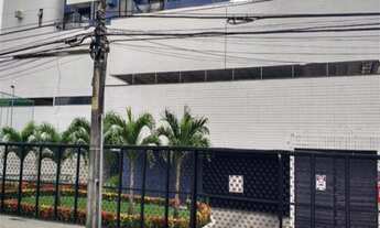 Imagem 3: Apartamento de 3 quartos na Torre, Recife-PE, com 1 suíte e vaga de garagem no Edf. Conde