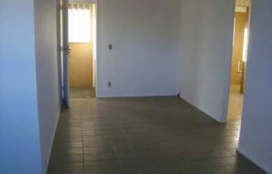 Imagem 7: 3 dormitórios, 1 banheiros, 1 vaga na garagem, 81M² de Área Construída