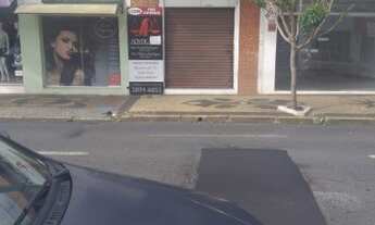 Imagem: Salão comercial no centro da cidade com