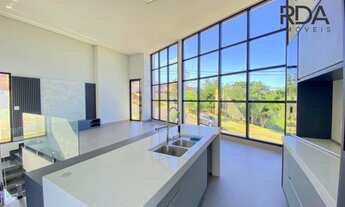 Imagem 3: Linda Casa Assobradada Projeto Diferenciado 6 vagas de garagem com 4 suítes agende sua vi