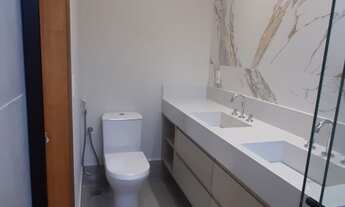 Imagem 4: Venha conhecer essa maravilhosa casa com acabamentos de alta qualidade e todos os detalhes