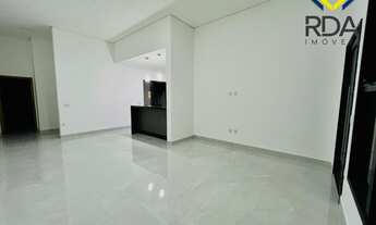 Imagem 7: Venha conhecer essa incrível casa que está esperando por você! Com três suítes, sendo uma