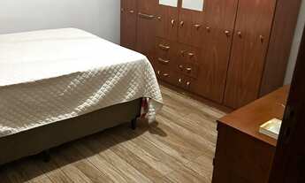 Imagem 3: Casa com ótima localização fácil acesso, próximo a comércios, escolas e serviços essenciai