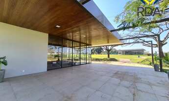 Imagem 3: Venha conhecer essa incrível casa com 3 suítes e escritório, perfeita para quem busca conf