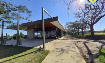 Imagem 2: Venha conhecer essa incrível casa com 3 suítes e escritório, perfeita para quem busca conf