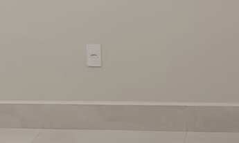 Imagem 5: Com um projeto arquitetônico completo, essa casa conta com 3 quartos, incluindo a suíte ma