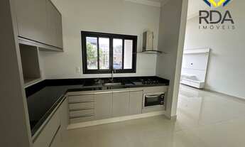 Imagem 4: Imperdível oportunidade! Este belíssimo imóvel conta com 3 dormitórios, sendo 1 suíte com