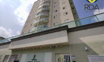 Imagem 2: Venha morar no coração da cidade em um amplo apartamento com 3 quartos, sendo 1 suíte, per