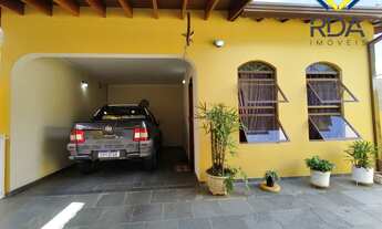 Imagem 4: Se você procura um lar aconchegante e espaçoso com 4 quartos, destaque fica por conta do q