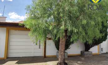 Imagem 2: Se você procura um lar aconchegante e espaçoso com 4 quartos, destaque fica por conta do q