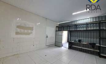 Imagem 6: Salão Comercial de Alto Padrão no Centro de Indaiatuba-SP: 2 Salas, 1 Banheiro e 80m² de Á