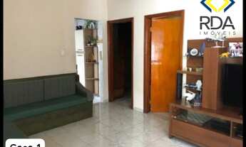 Imagem 2: Casa para venda em Indaiatuba próximo ao centro com Três casas alugadas gerando renda mens