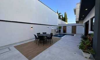 Imagem 2: Casa à venda em Jundiaí-SP: 4 quartos, 2 suítes, 3 banheiros, 2 vagas, 215 m² na Reserva E