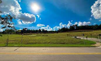 Imagem: Terreno de 742m² em condomínio exclusivo