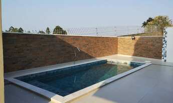 Imagem 2: Casa à venda em Itupeva-SP, bairro Nova Era: 3 quartos, 1 suíte, 3 banheiros, 2 vagas, 240