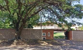 Imagem 2: Imóvel de alto padrão com 4 quartos, 3 suítes e 10 vagas em Jundiaí-SP no Jardim Tereza Cr