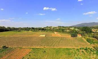 Imagem 4: Excelente oportunidade de investimento: Sítio à venda em Jundiaí-SP, bairro Medeiros, com