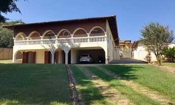 Imagem 4: Imóvel de alto padrão com 4 quartos, 3 suítes e 10 vagas em Jundiaí-SP no Jardim Tereza Cr