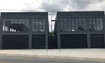 Imagem: Galpão Comercial de 424m² com 2 Banheiros