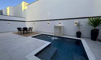 Imagem 3: Casa à venda em Jundiaí-SP: 4 quartos, 2 suítes, 3 banheiros, 2 vagas, 215 m² na Reserva E