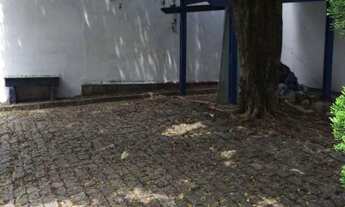 Imagem 7: 4 dormitórios, 1 suítes, 4 banheiro, 8 vagas na garagem, 180M² de Área Construída