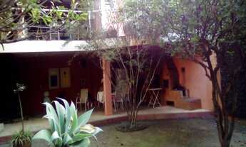 Imagem: 5 dormitórios, 6 vagas na garagem, 425M²