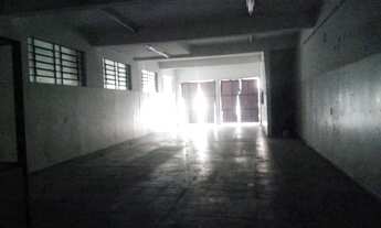 Imagem 3: 5 banheiro, 3 vagas na garagem, 750M² de Área Construída