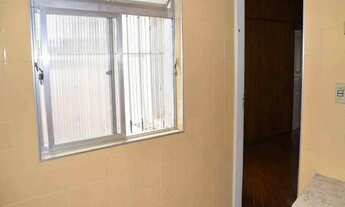 Imagem 4: 4 dormitórios, 1 suítes, 3 banheiro, 200M² de Área Construída