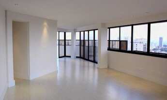 Imagem: 4 dormitórios, 4 suíte, 8 banheiro, 4