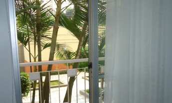 Imagem 2: 2 dormitórios, 1 banheiros, 1 vaga na garagem, 49M² de Área Construída