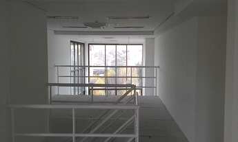 Imagem 2: 4 vagas na garagem, 202M² de Área Construída