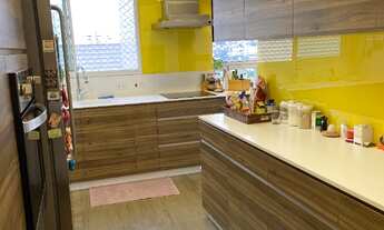 Imagem 6: 3 dormitórios, 1 suítes, 4 banheiro, 4 vagas na garagem, 133M² de Área Construída