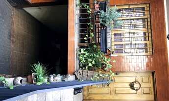 Imagem 4: 3 dormitórios, 2 banheiro, 2 vagas na garagem, 180M² de Área Construída