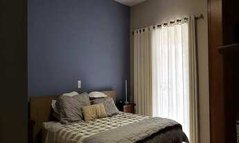 Imagem 6: 4 dormitórios, 2 suíte, 4 banheiro, 4 vagas na garagem, 210M² de Área Construída