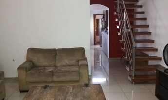 Imagem 5: 3 dormitórios, 1 suítes, 4 banheiro, 2 vagas na garagem, 245M² de Área Construída