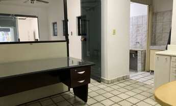 Imagem 5: 2 banheiro, 2 vagas na garagem, 220M² de Área Construída