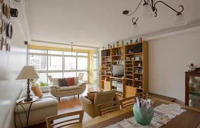 Imagem 3: 3 dormitórios, 1 suítes, 3 banheiro, 2 vagas na garagem, 104M² de Área Construída