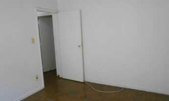 Imagem 4: 2 dormitórios, 1 banheiros, 1 vaga na garagem, 80M² de Área Construída