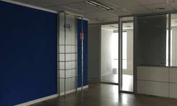 Imagem 2: 2 banheiro, 8 vagas na garagem, 254M² de Área Construída