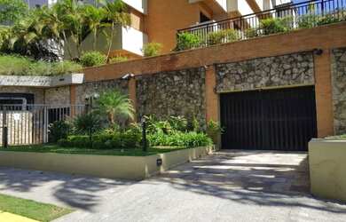 Imagem 7: 4 dormitórios, 3 suíte, 5 banheiro, 3 vagas na garagem, 176M² de Área Construída