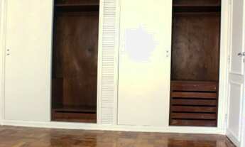 Imagem 7: 3 dormitórios, 1 suítes, 2 banheiro, 1 vaga na garagem, 190M² de Área Construída