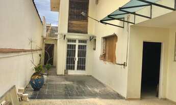 Imagem 7: 3 dormitórios, 3 suíte, 5 banheiro, 3 vagas na garagem, 300M² de Área Construída