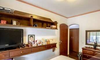 Imagem 3: 3 dormitórios, 1 suítes, 2 banheiro, 1 vaga na garagem, 130M² de Área Construída